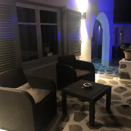 Отель 11 Mykonos Town