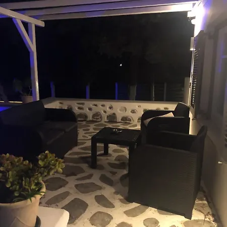 Отель 11 Mykonos Town